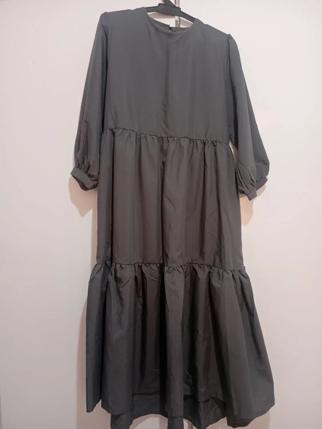 پیراهن|لباس|بندر انزلی, شاکوچه|دیوار