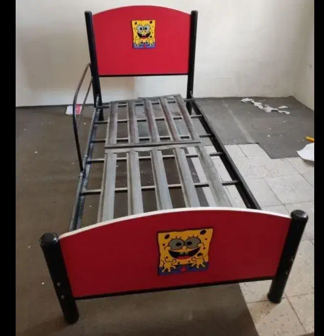 تخت بچه تمیز ومحکم به همراه محافظ و تشک|اسباب و اثاث بچه|اهواز, فاز ۲ پادادشهر|دیوار