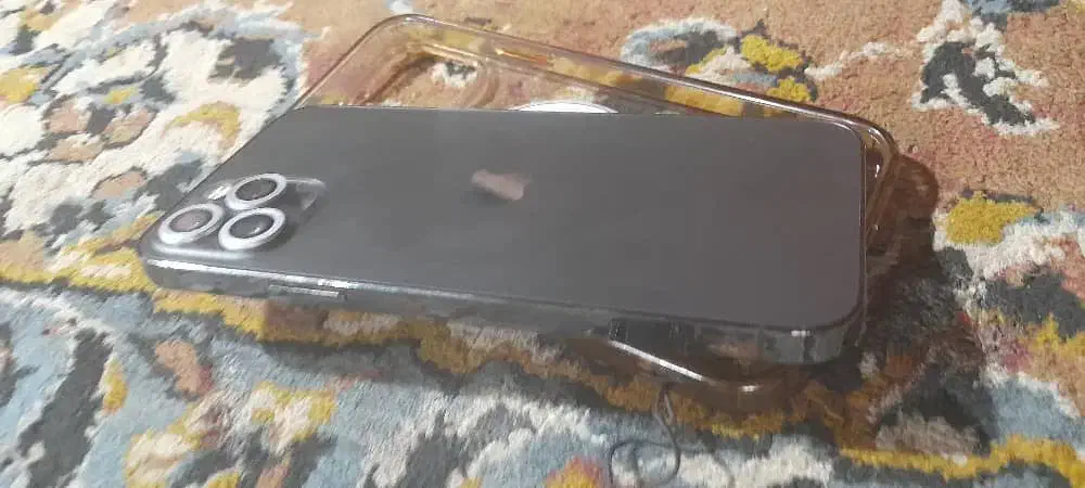 ۱۲ پرو|موبایل|ایلام, |دیوار