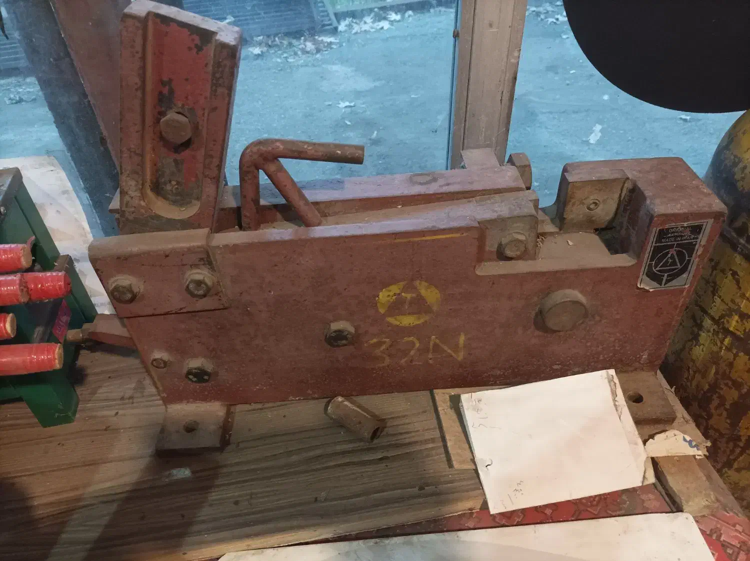 قیچی میلگرد  بر|ابزارآلات|سلماس, |دیوار