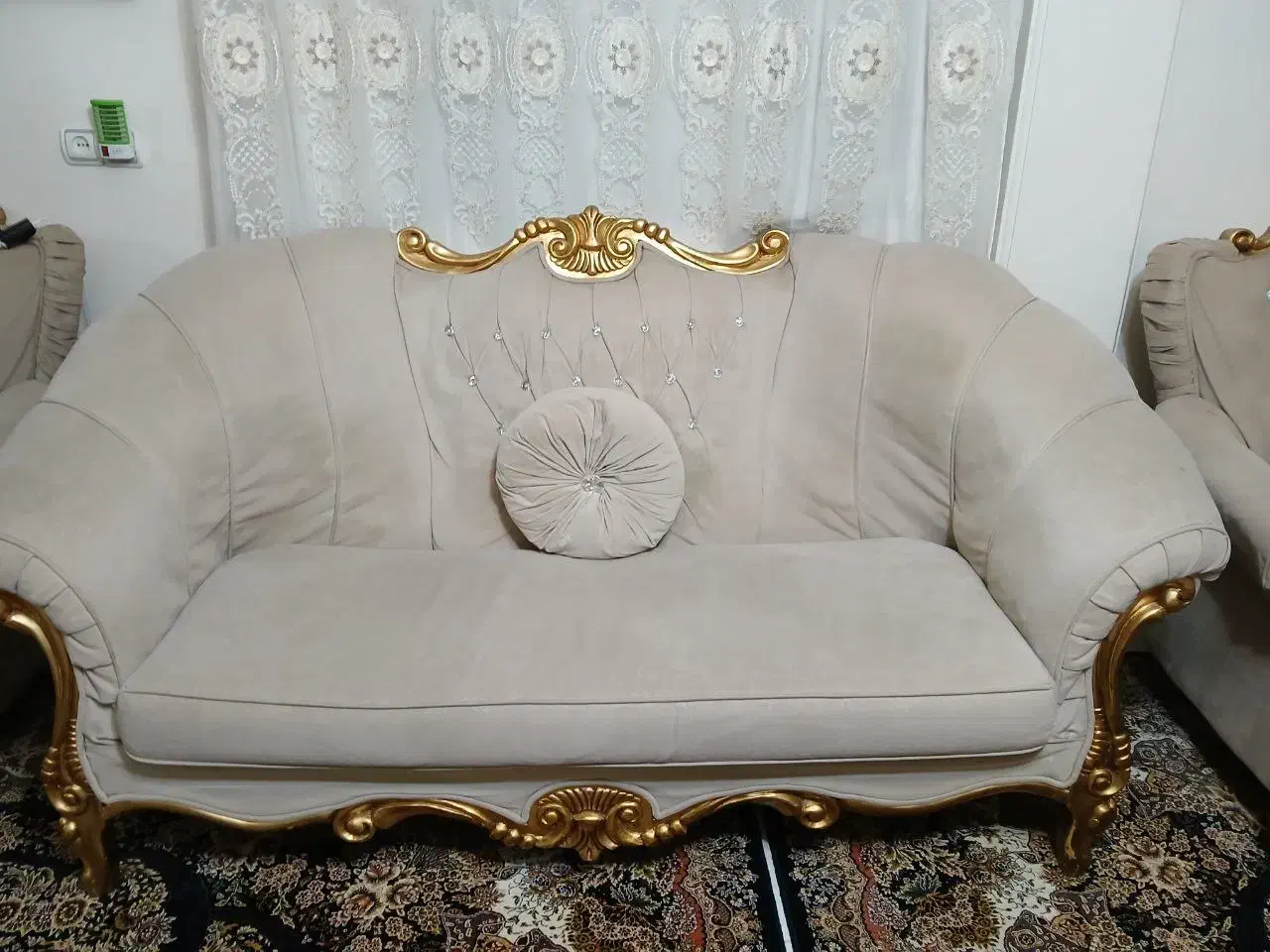 مبل ۸نفر راحتی درحدنو بدون هیچ ایرادی فروشی|مبلمان خانگی و میز عسلی|کرج, حسن آباد|دیوار