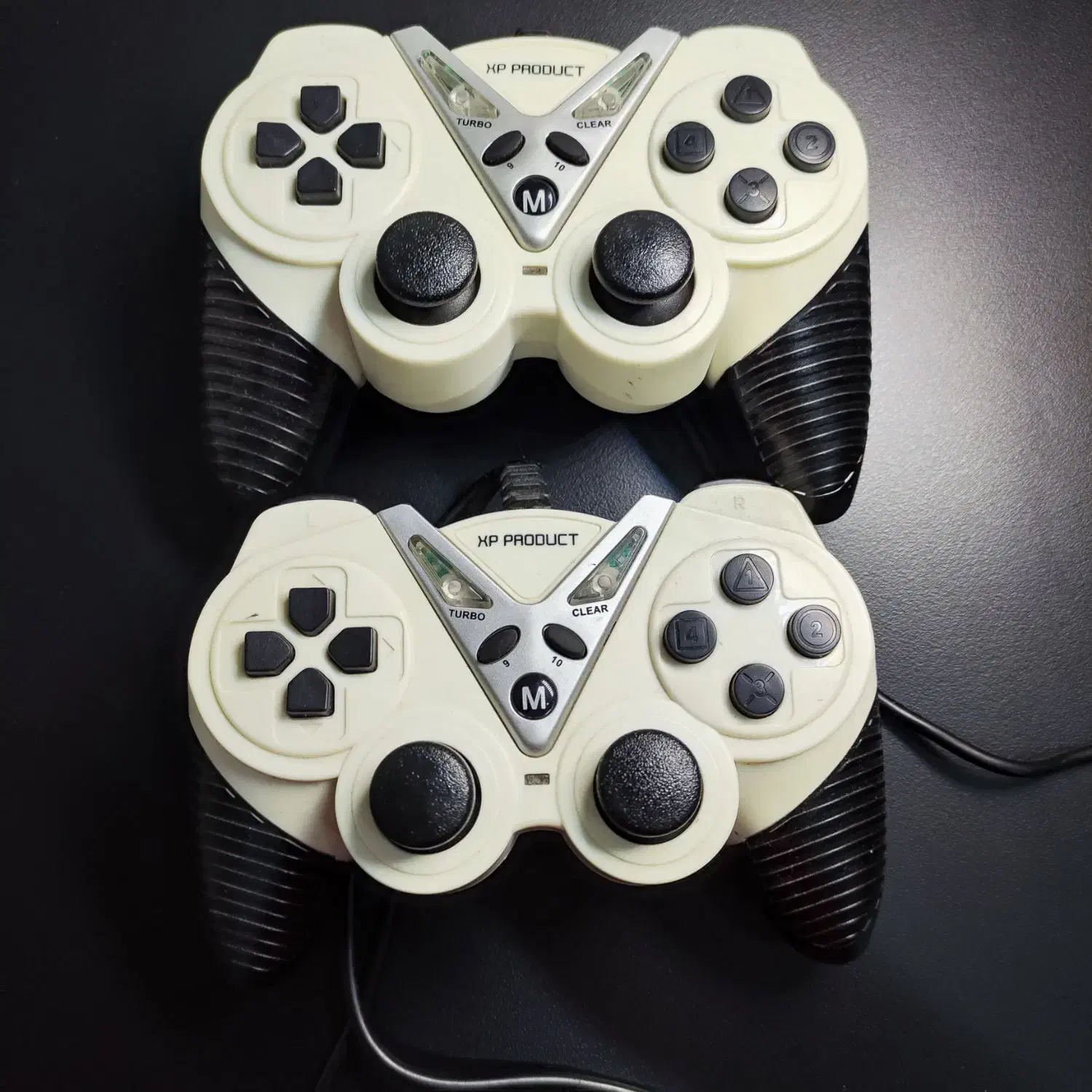 یک جفت دسته بازی ویبره و آنالوگدار ، نو|کنسول، بازی ویدئویی و آنلاین|تهران, پرستار|دیوار