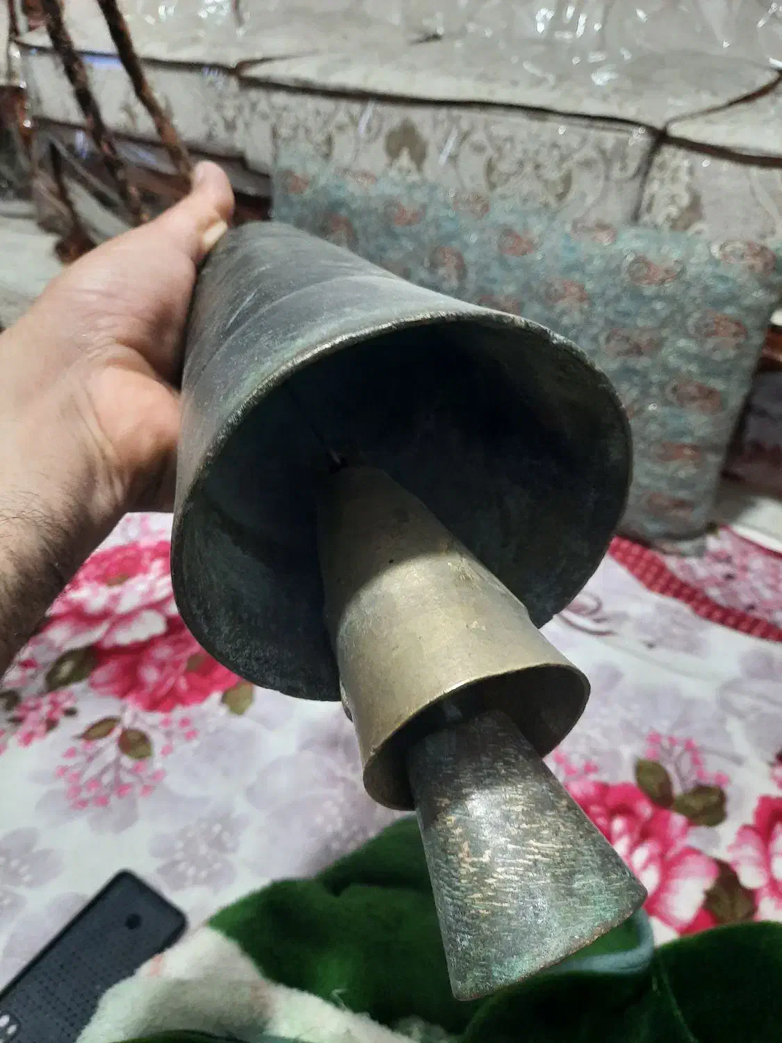 زنگ شتری سالم قاجاری|کلکسیون اشیاء عتیقه|یزد, |دیوار