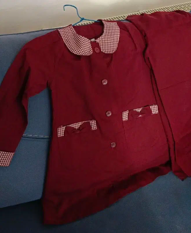 لباس فرم|لباس|لاهیجان, لیل|دیوار