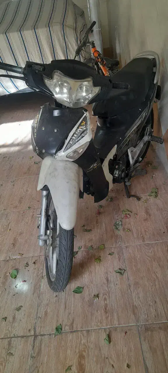 موتور ویو ۹۰|موتورسیکلت|قم, وادی السلام|دیوار