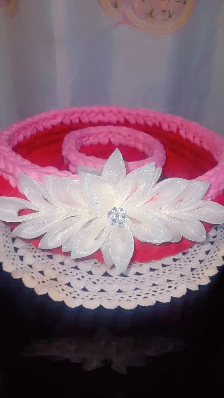 تریکوبافی عروسک بافی پتوبافی|خدمات پیشه و مهارت|بهمن صغاد, |دیوار