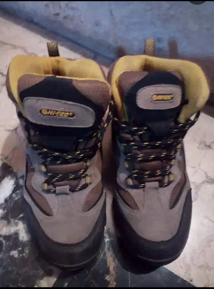 بوت پسرانه برند HITEC|کفش و لباس بچه|تهران, سازمان برنامه شمالی|دیوار