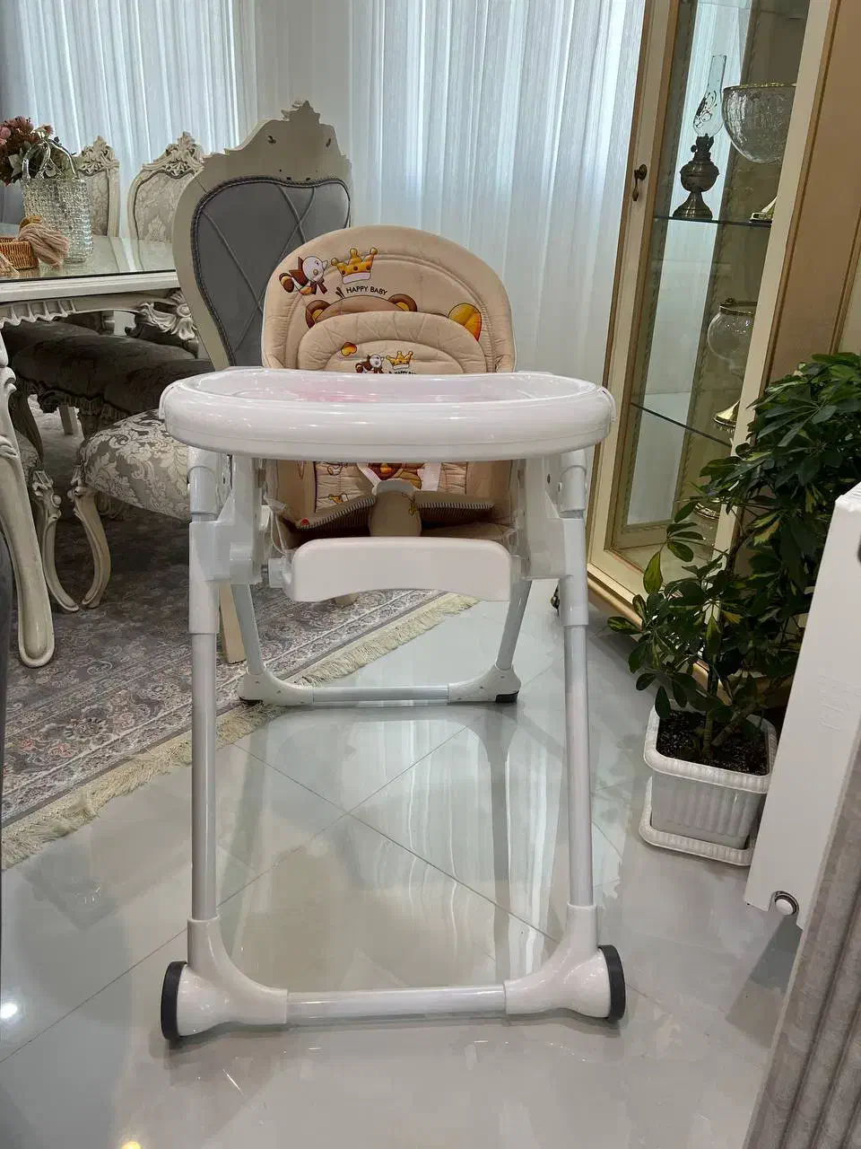 صندلی غذای کودک|تخت و صندلی بچه|ارومیه, |دیوار