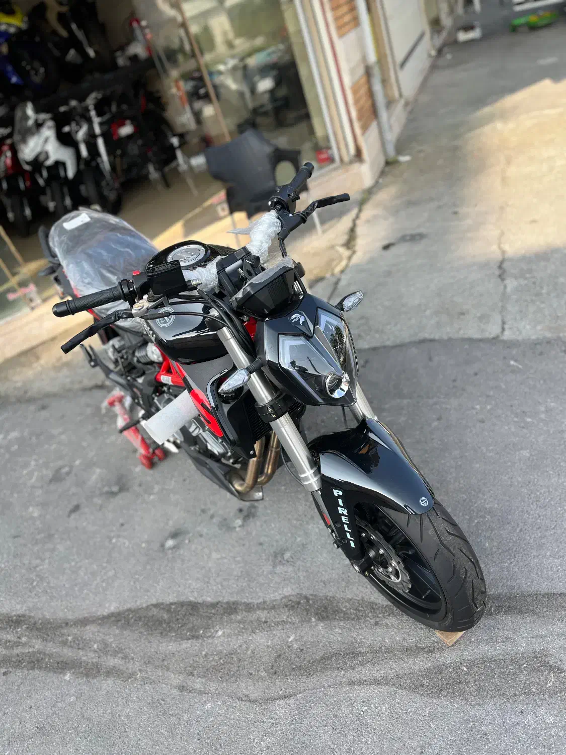 بنلی۳۰۰جفت صفر کیلومتر با شرایط اقساط|موتورسیکلت|رشت, انصاری|دیوار