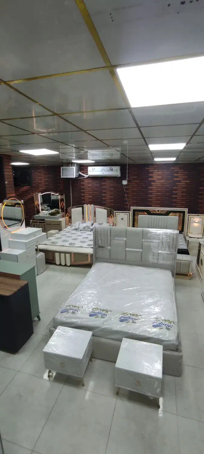 سرویس خواب دونفره و تک نفره|تخت و سرویس خواب|پرند, فاز ۵|دیوار