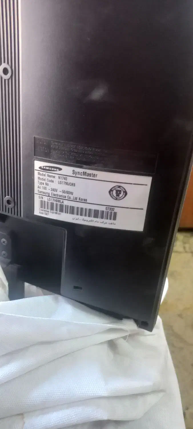 مانیتور ۱۷ اینچ|قطعات و لوازم جانبی رایانه|تهران, سنائی|دیوار