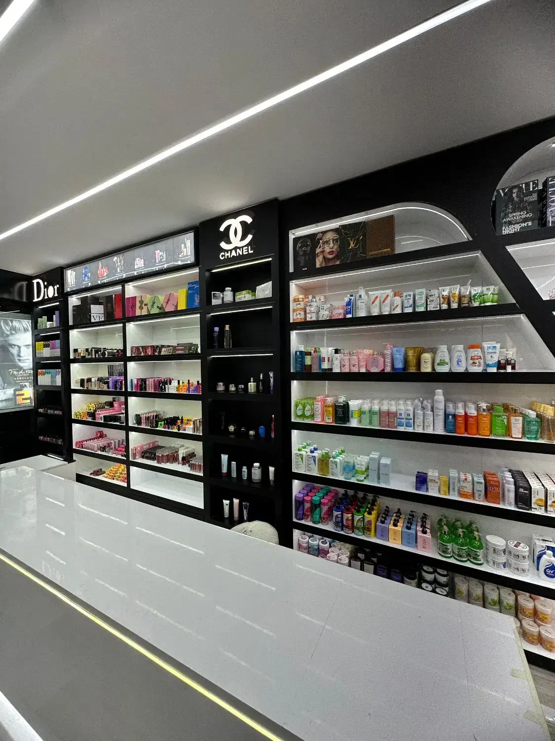 گالری ماتیک تقدیم می کند|آرایشی، بهداشتی، درمانی|الشتر, |دیوار