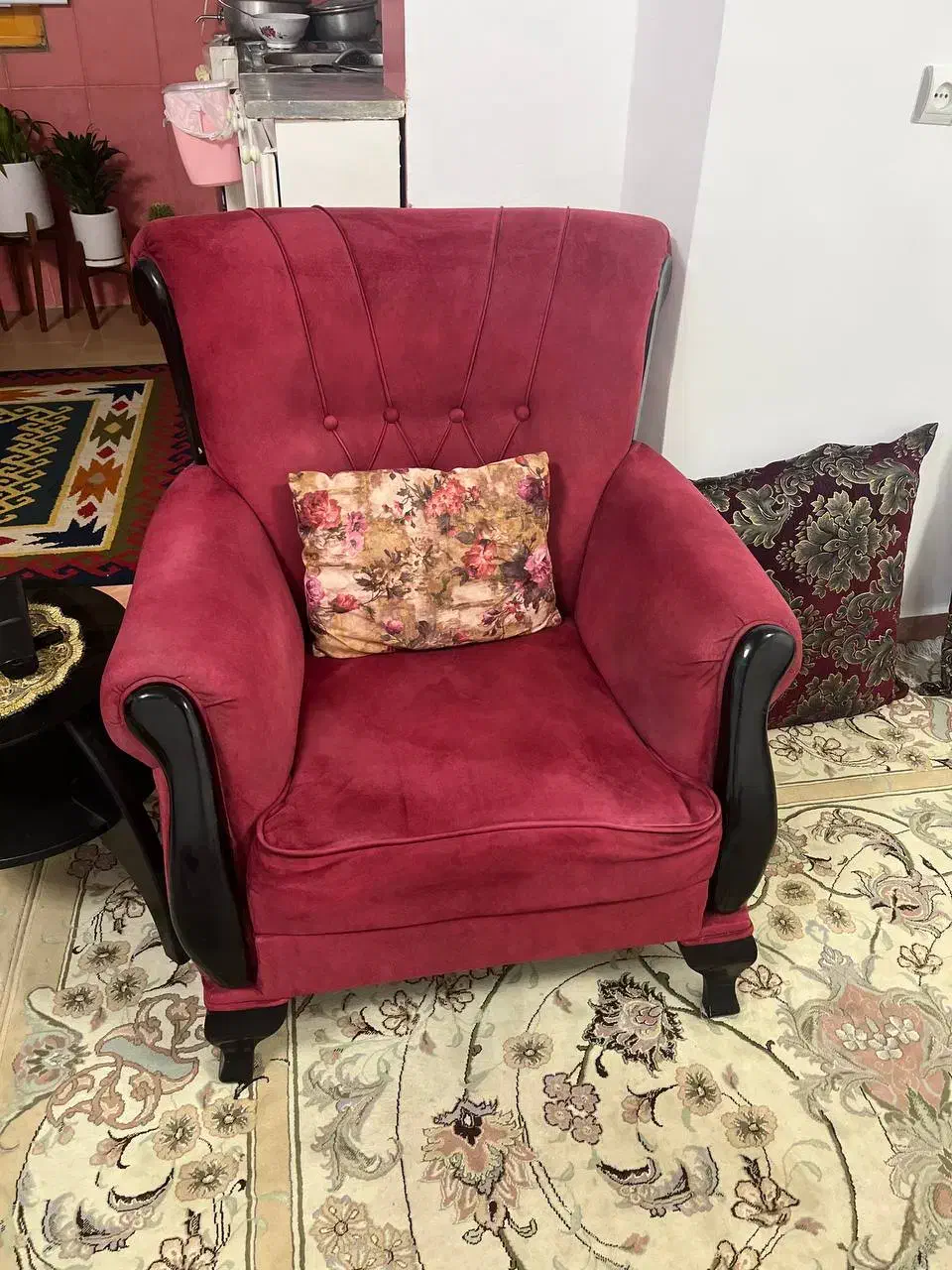 مبل ۷نفره سالم|مبلمان خانگی و میز عسلی|گرگان, |دیوار