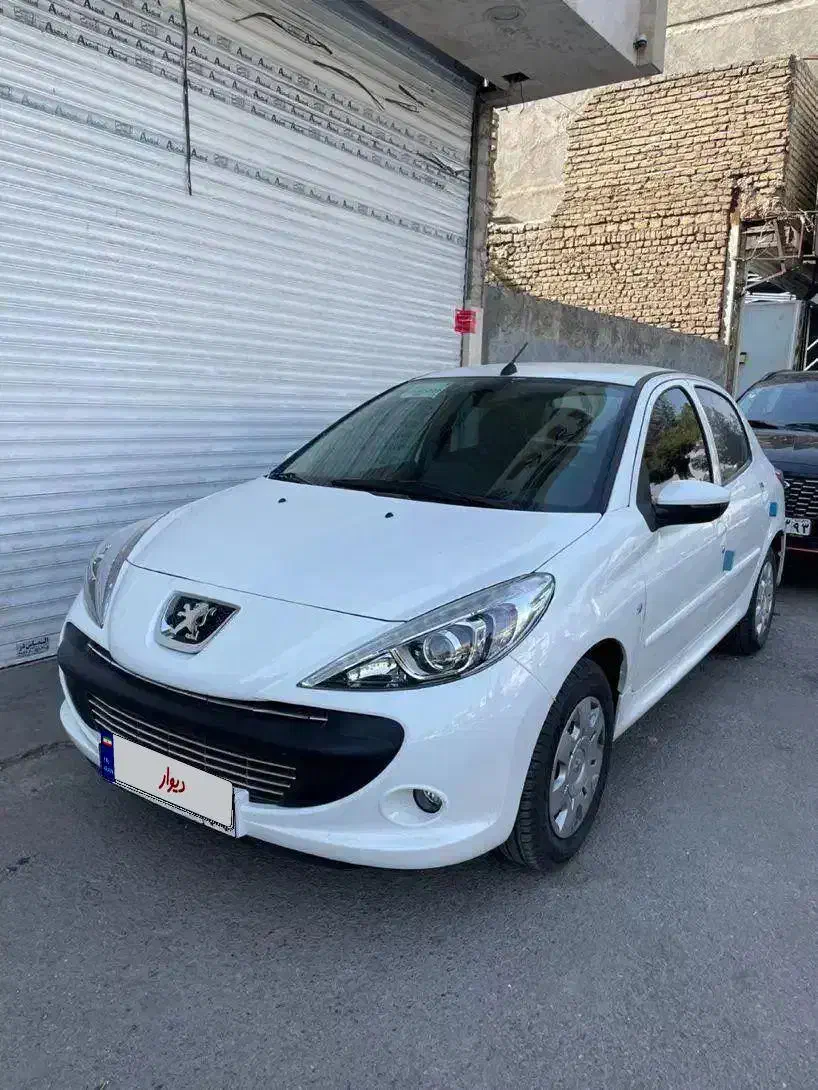 پژو 207 مدل 1404 سقف فلز|خودرو سواری و وانت|مشهد, دانشجو|دیوار