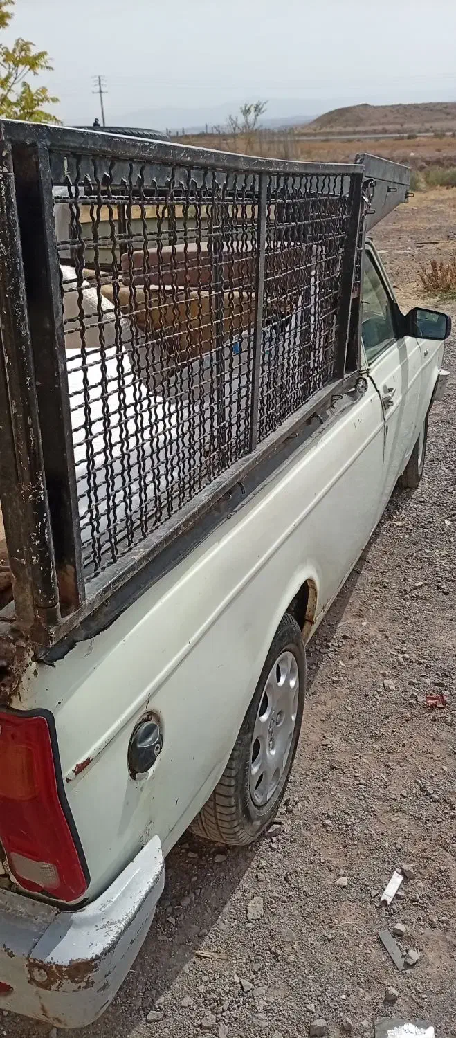 پیکان وانت|خودرو سواری و وانت|میانه, |دیوار