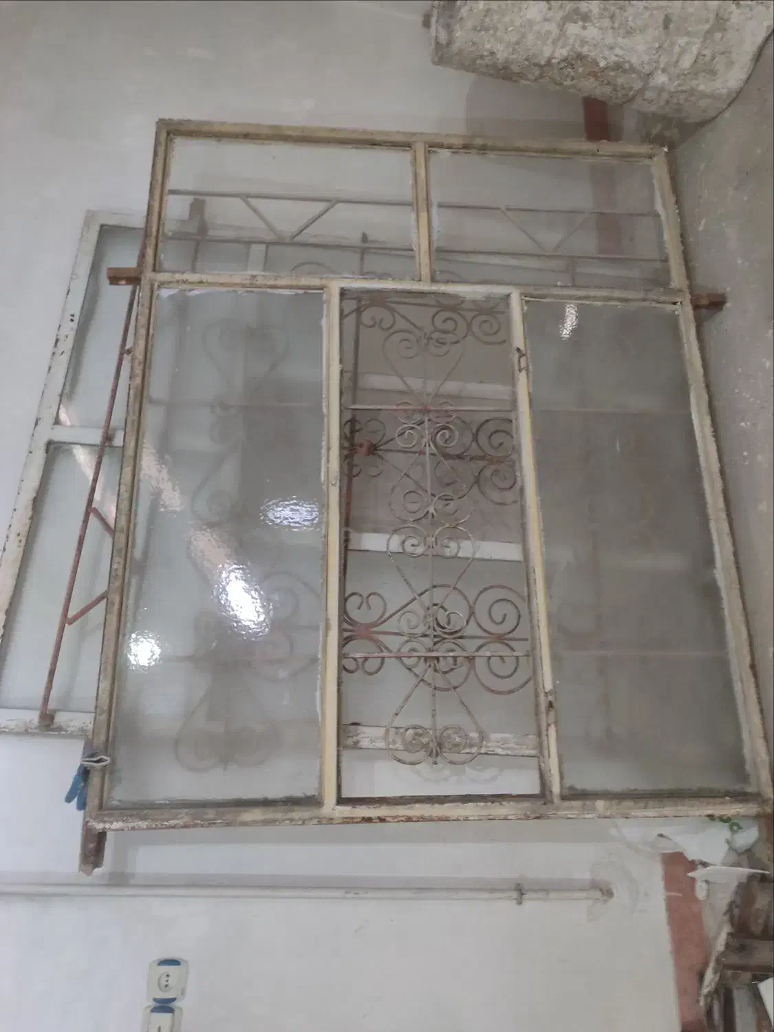 دوتا پنجره|مصالح و تجهیزات ساختمان|الیگودرز, |دیوار