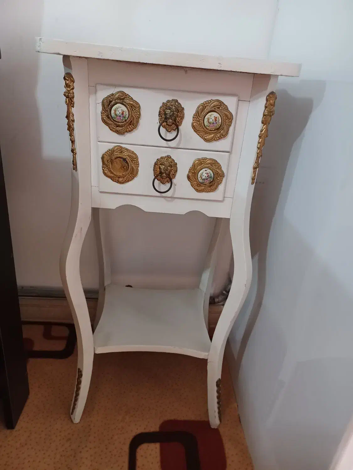 گهواره ومیزتلفن|تخت و صندلی بچه|پارسآباد, |دیوار