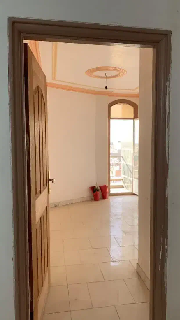 خدماتی تجاری میدان شهرداری|فروش دفتر کار، اتاق اداری، مطب|گرمسار, |دیوار