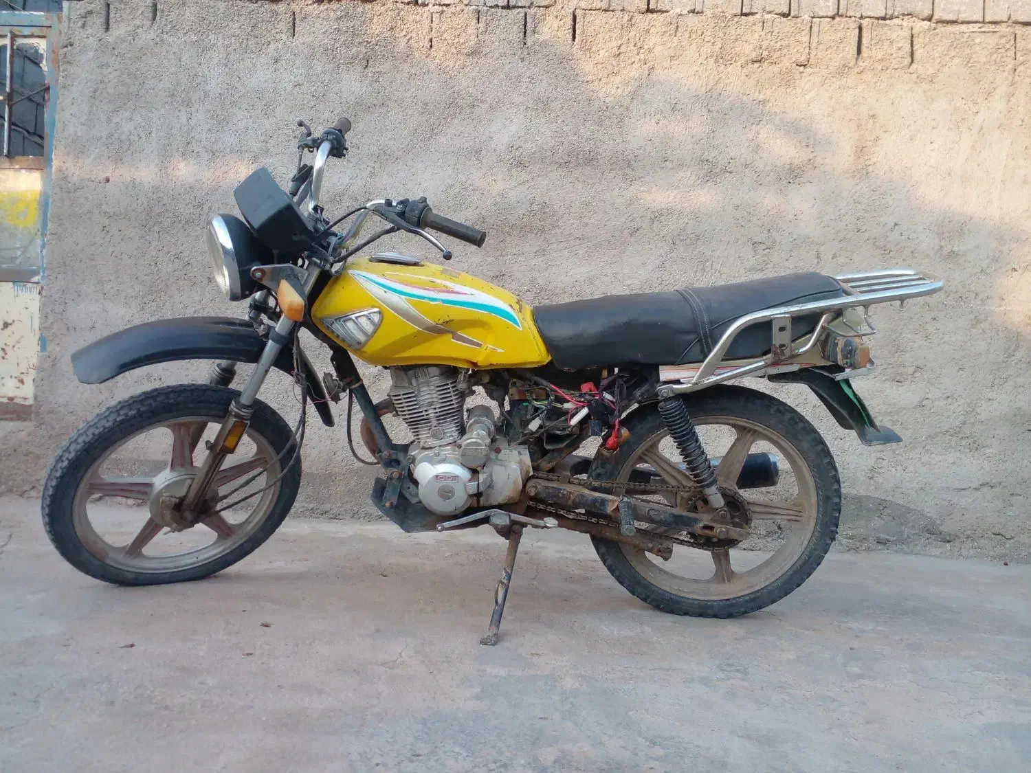 موتورسی جی ۱۲۵ قیمت ۳۵۰۰۰۰۰۰تومان|موتورسیکلت|تربت جام, پاسداران|دیوار