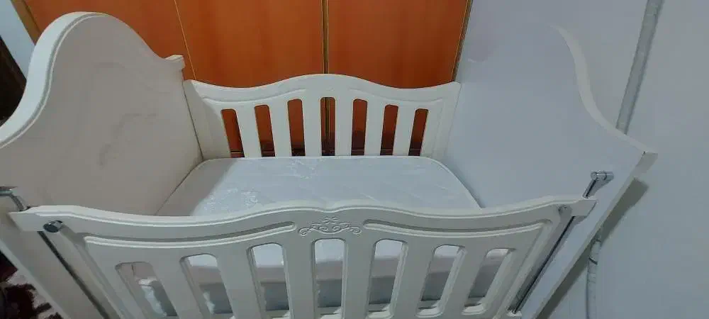 تخت کنار مادر|تخت و صندلی بچه|تنکابن, |دیوار