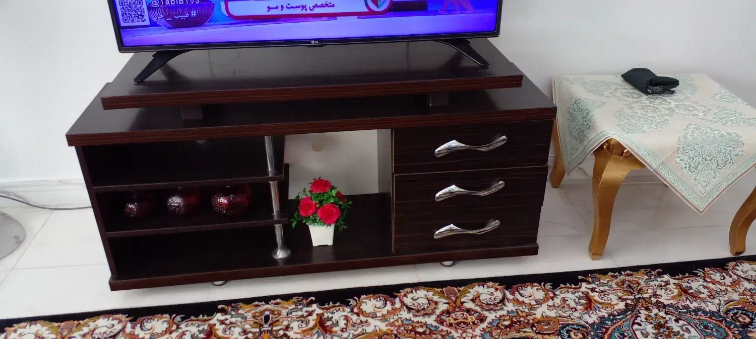 زیرتلویزیونی|میز تلویزیون|صومعهسرا, |دیوار