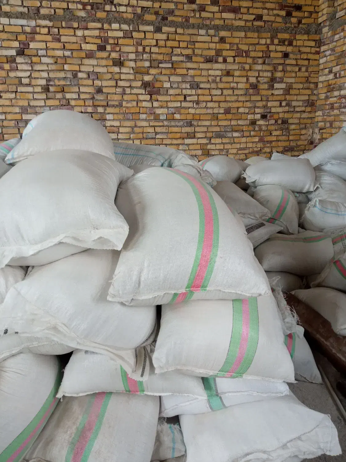 فروش خاک پرلیت سبک جهت بارریزی طبقات وپشت بام|مصالح و تجهیزات ساختمان|اسلامیه, |دیوار