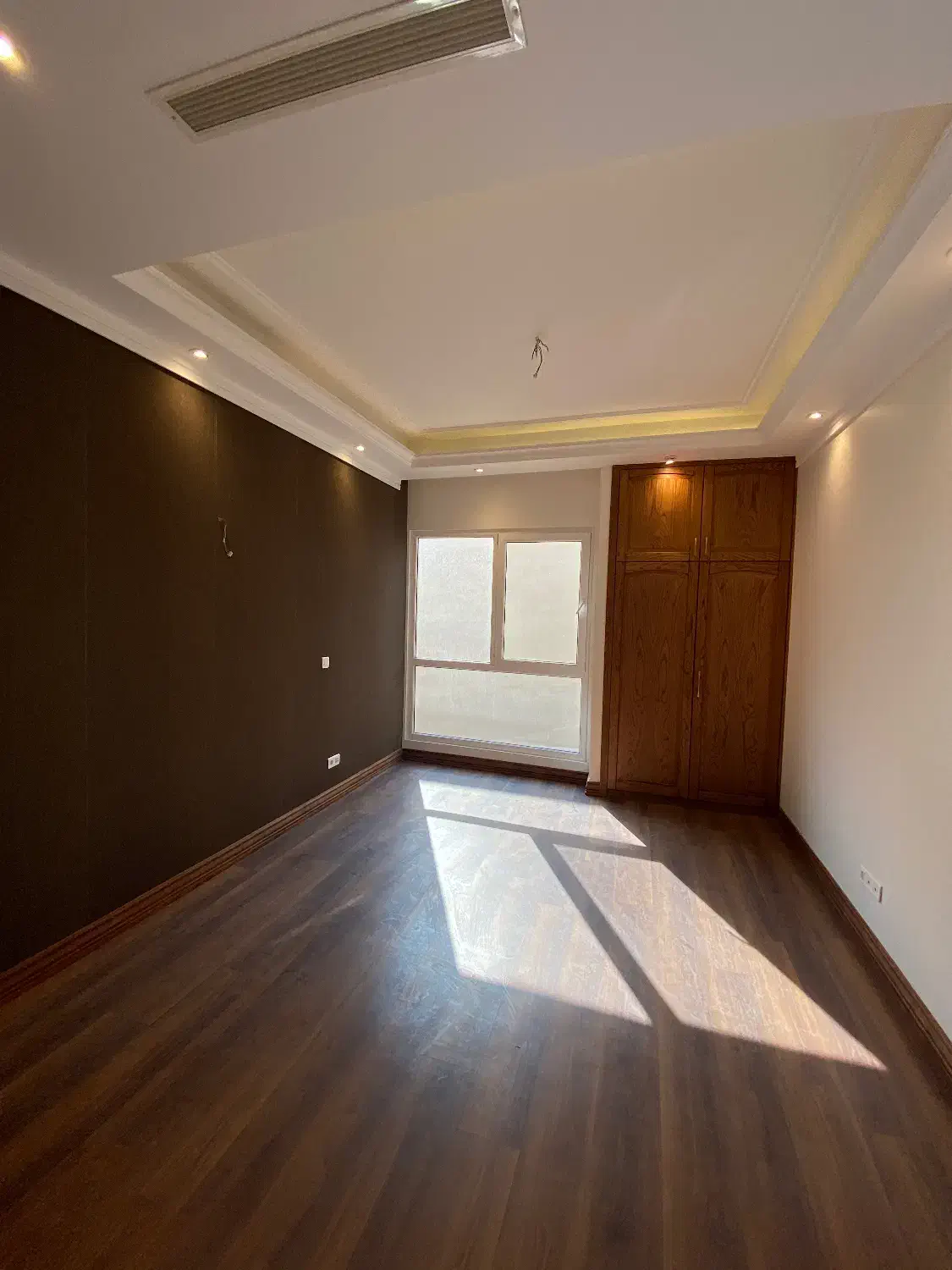 اجاره واحد ۱۶۰متری الهیه ۳خواب نوساز زیر قیمت