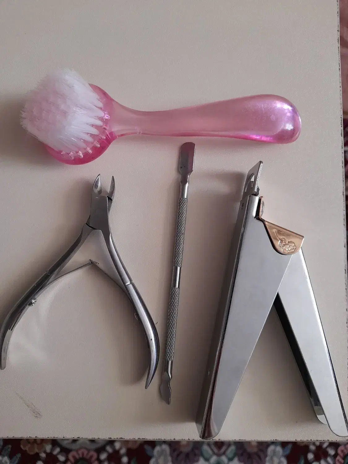 قلم طراحی|آرایشی، بهداشتی، درمانی|ایذه, |دیوار