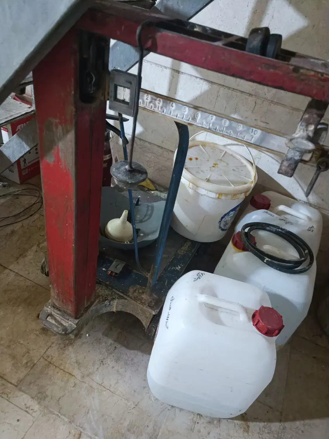 باسکول سنگی ۲۰۰کیلویی|ابزارآلات|فامنین, |دیوار