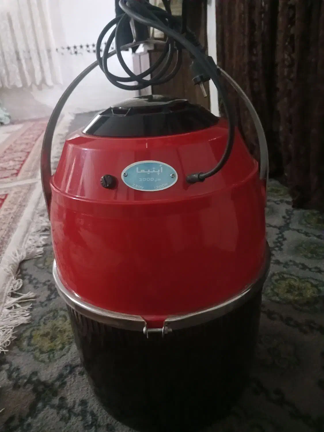 سشوار کلاهی ایستاده|آرایشگاه و سالن‌های زیبایی|بجنورد, |دیوار