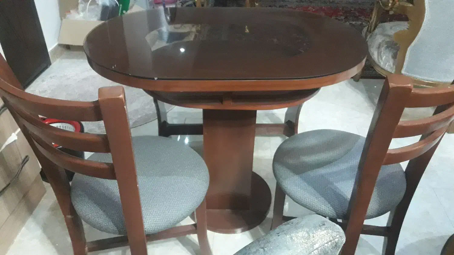 میز ناهارخور (نهارخوری) ۴ نفره کمجا در حد نو|میز و صندلی غذاخوری|قائمشهر, |دیوار