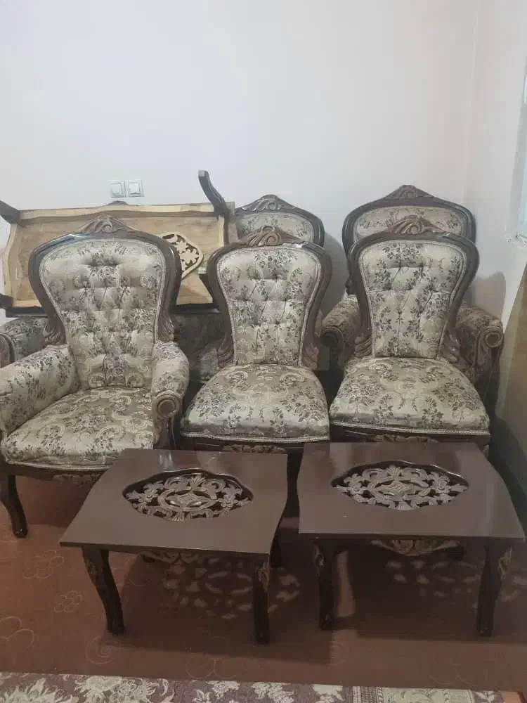 باسلام مبلمان ۹ نفره سالم و تمیز به فروش میرسد|مبلمان خانگی و میز عسلی|شیراز, سجادیه|دیوار