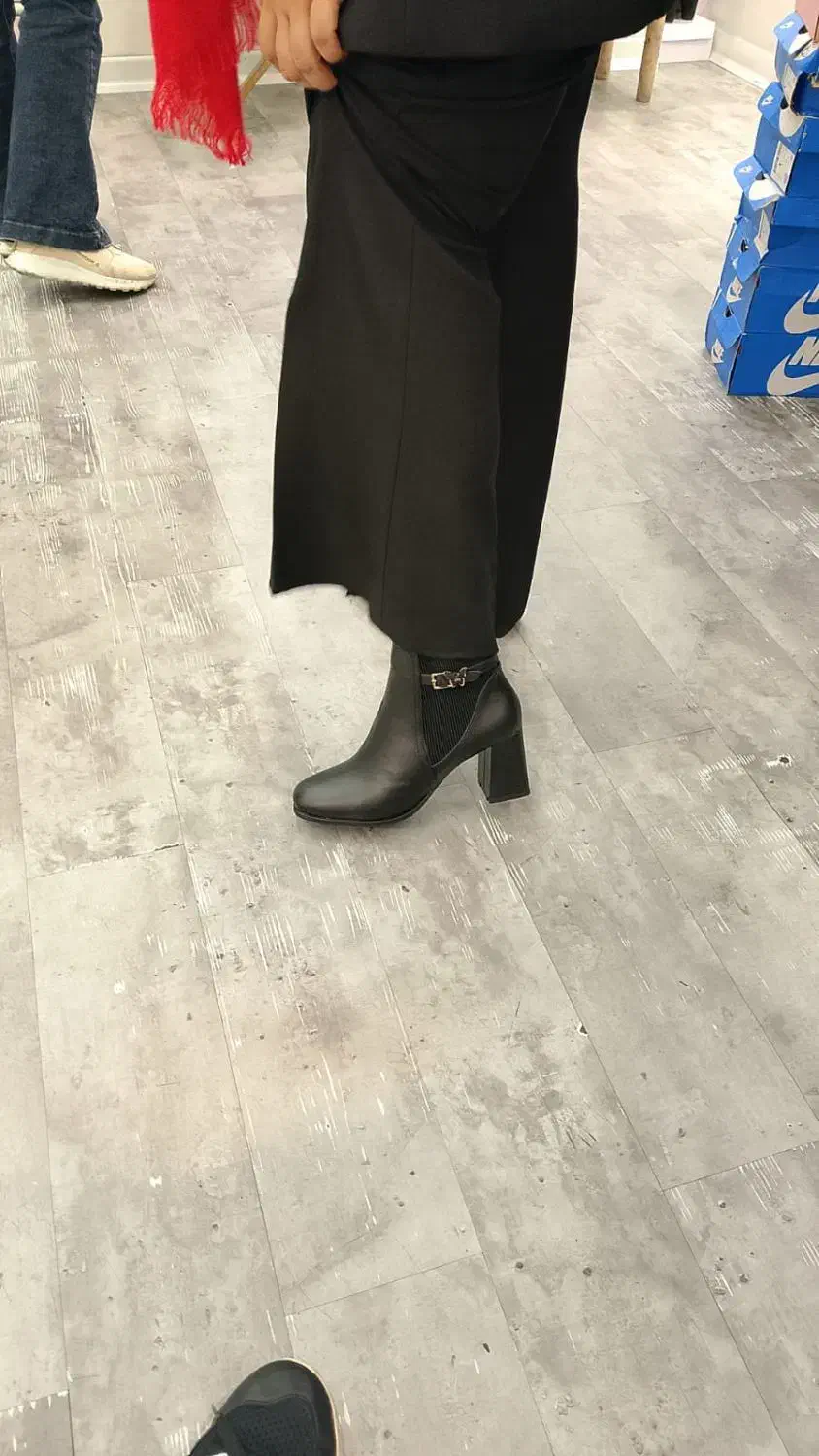 نیم بوت خوش پا و راحت|کیف، کفش، کمربند|رشت, منظریه|دیوار