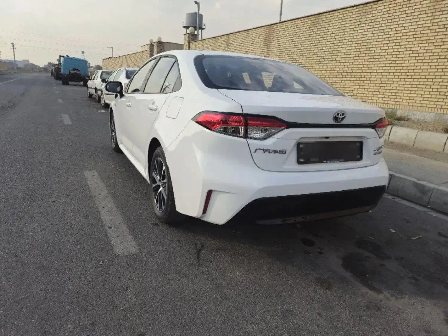 فوری..تویوتا لوین هیبرید ۱۸۰۰ مدل۲۰۲۳..فوری|خودرو سواری و وانت|پرند, فاز ۲|دیوار