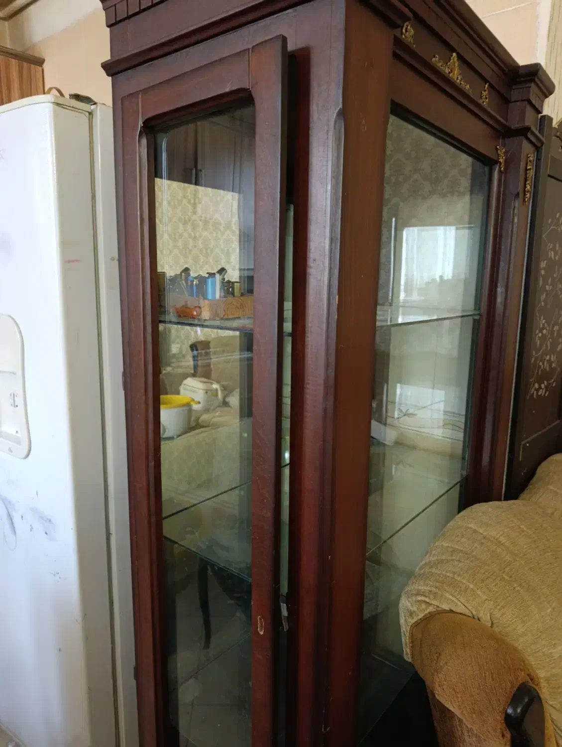 مبلمان و بوفه و تخته ام دی اف و لباس سالم|مبلمان خانگی و میز عسلی|اراک, |دیوار