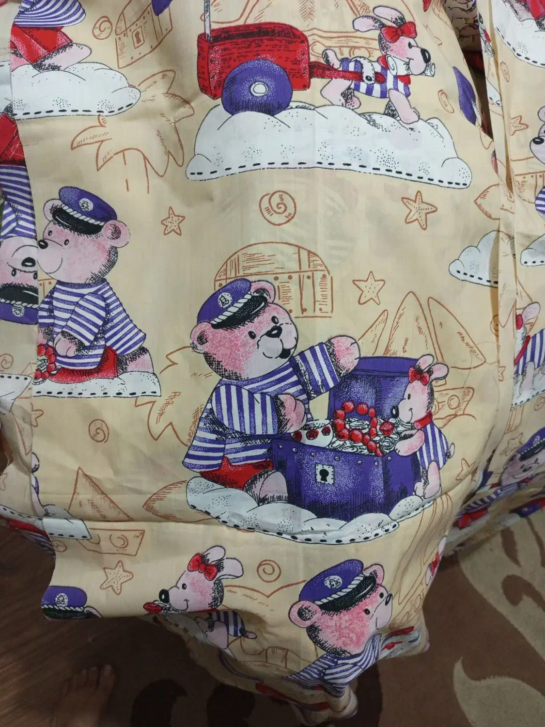 مامان بزرگای مهربون ببینند|رختخواب، بالش، پتو|کرج, شهرک ولیعصر|دیوار