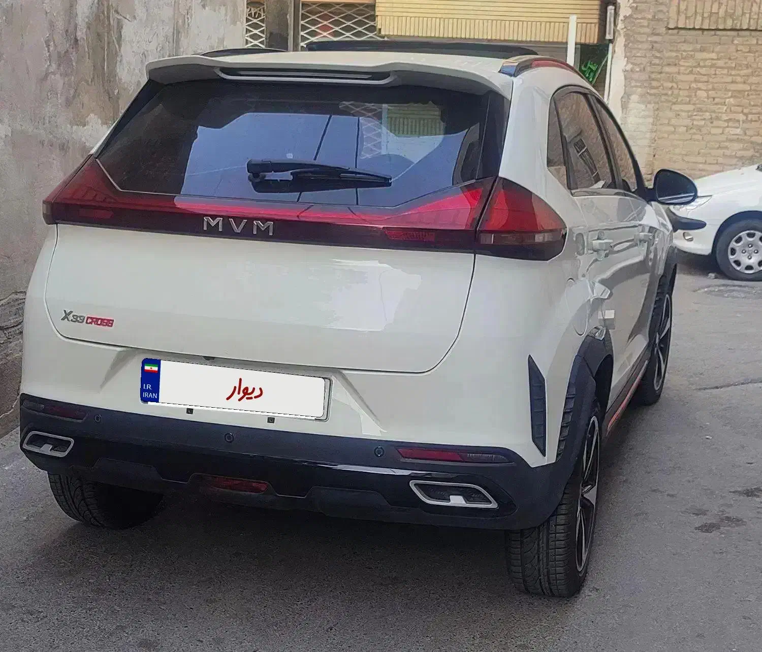 x33 cross|خودرو سواری و وانت|مشهد, هفده شهریور|دیوار