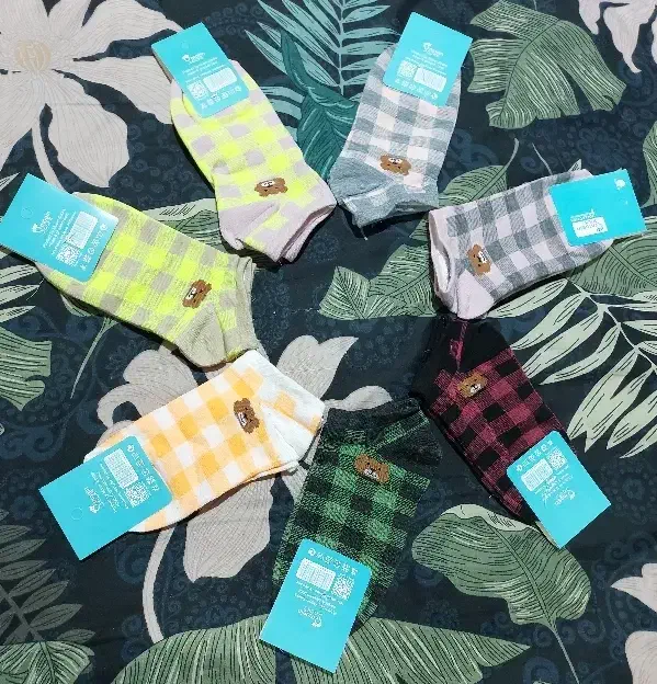 جوراب چهارخونه طرح خِرسی|لباس|شاهین‌شهر, عطار|دیوار