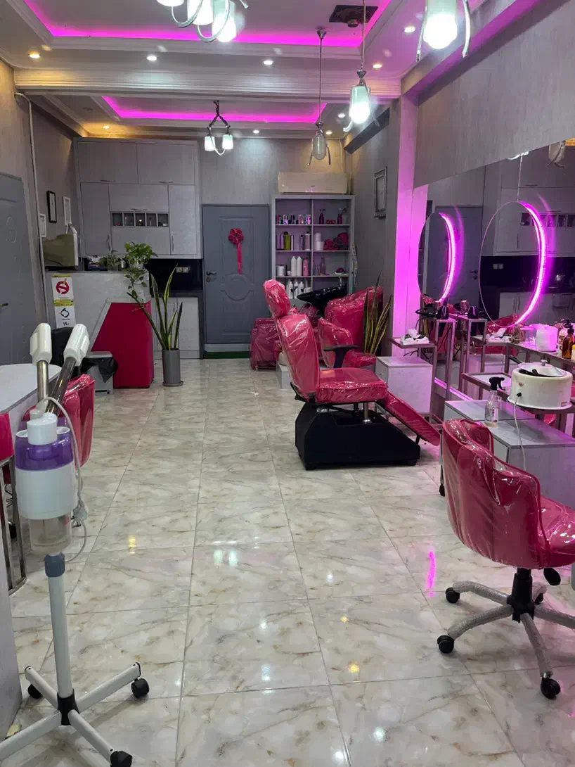 اجاره لاین های زیبایی|خدمات آرایشگری و زیبایی|خمام, |دیوار