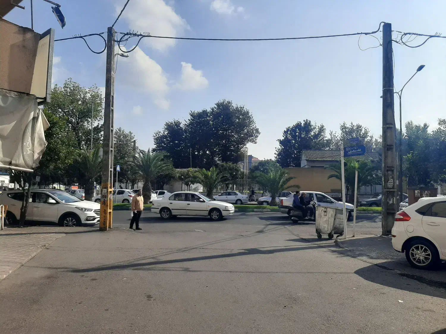 اجاره ۲ طبقه ۳۰۰ متر/منظریه( نامجو بر دوم خیابان )|اجارهٔ دفتر کار، اتاق اداری، مطب|رشت, منظریه|دیوار