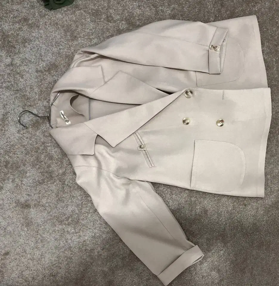 کت چهار فصل|لباس|گنبد کاووس, |دیوار