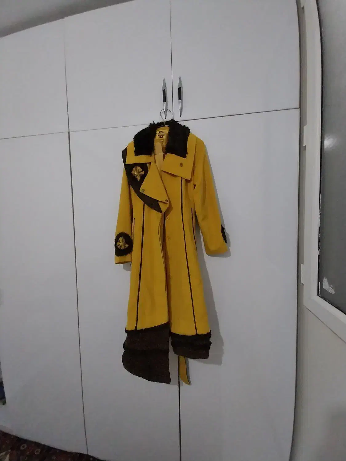 پالتو خارجی کاملا تمیز و نو|لباس|پردیس, فاز ۴|دیوار