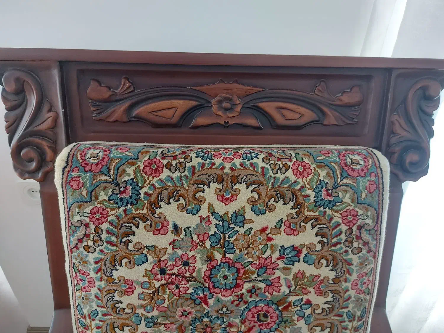 مبل قالی|مبلمان خانگی و میز عسلی|سیرجان, |دیوار