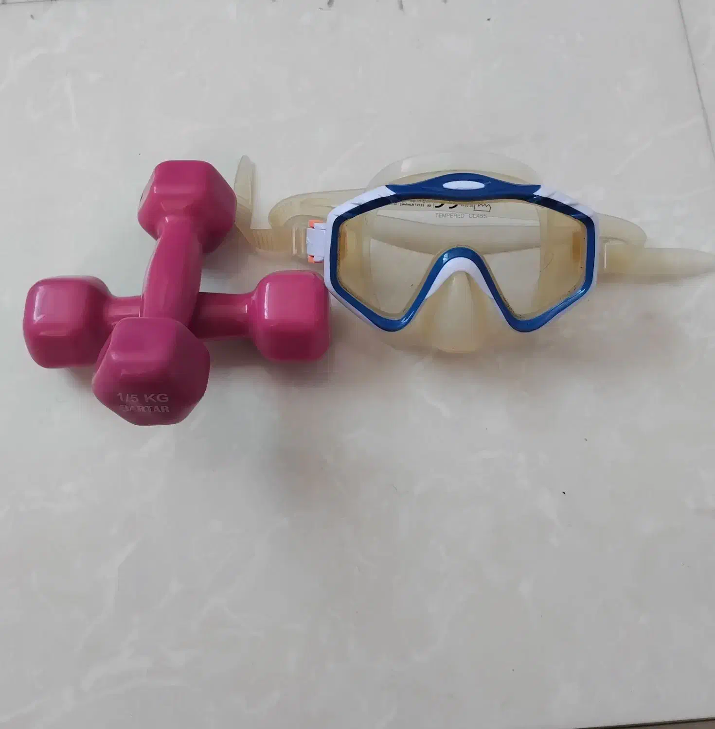 عینک غواصی شنا/ دمبل 3کیلویی|تجهیزات ورزشی|تربتحیدریه, شهرک ولیعصر|دیوار