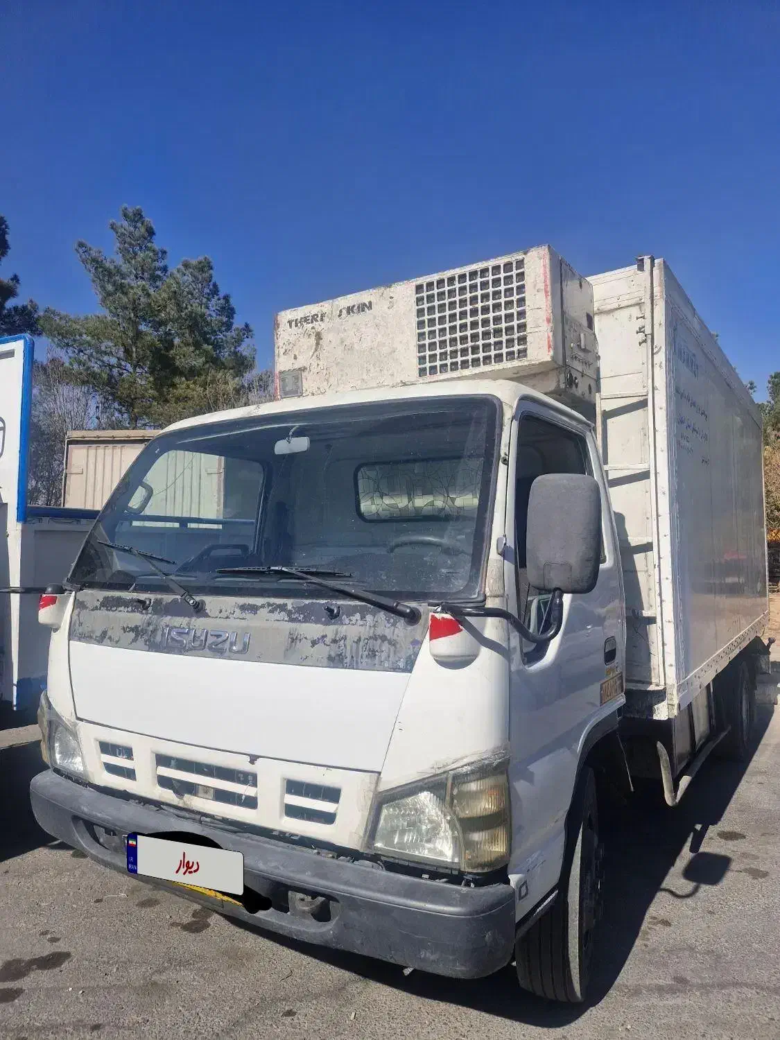 هیوندا ۸۲ مسقف ایسوزو ۸۹ ۸تن یخچالی(شاسی)|خودرو سنگین|اصفهان, شهرک صنعتی امیرکبیر (شاپور جدید)|دیوار