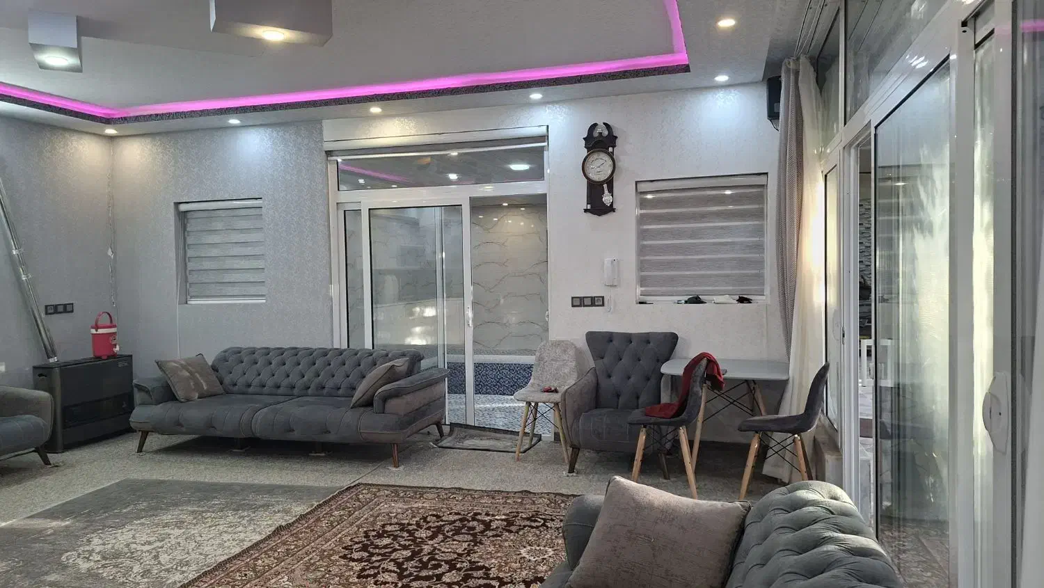 اجاره باغ ویلا قلعه سفید لوکیشن عالی|اجارهٔ خانه و ویلا|شاهین‌شهر, حافظ شمالی|دیوار