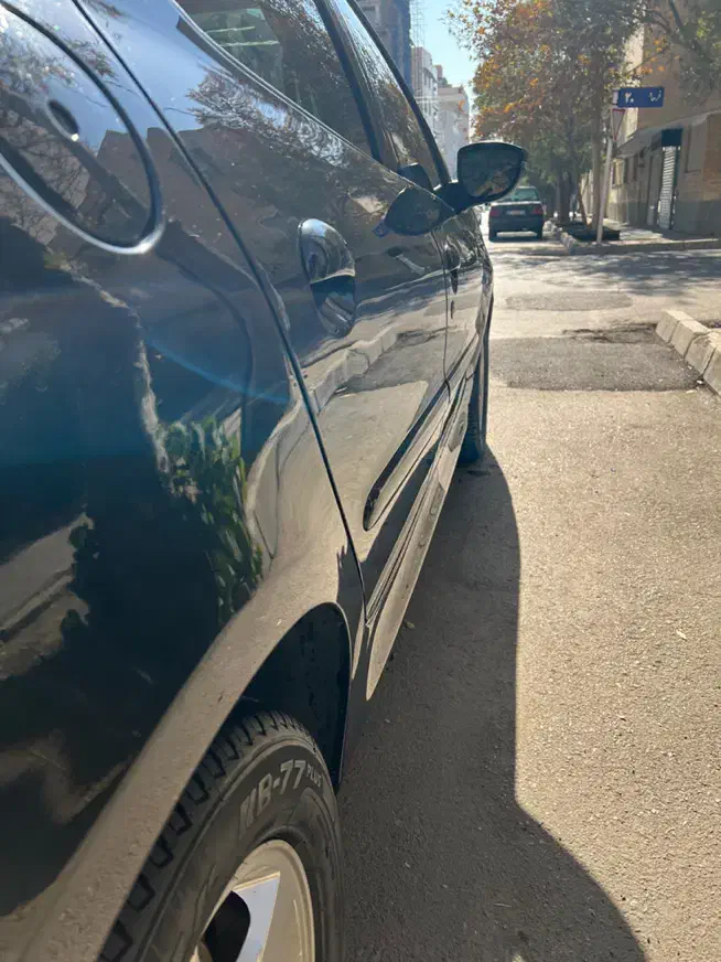 پژو ۲۰۷ مدل ۱۳۹۶ دنده مشکی|خودرو سواری و وانت|مشهد, راهنمایی|دیوار