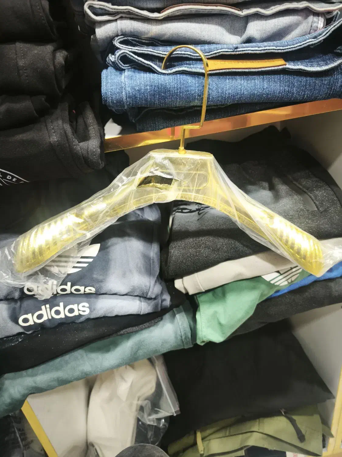 چوب لباسی یا چوبکار|بندرخت و رخت‌آویز|خرم‌آباد, |دیوار