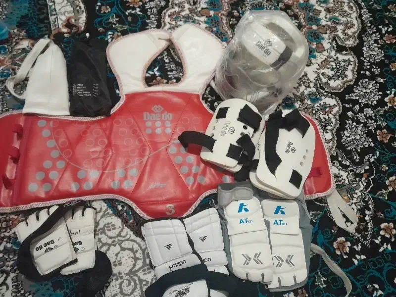 لوازم کامل تکواندو|تجهیزات ورزشی|سیاهکل, |دیوار