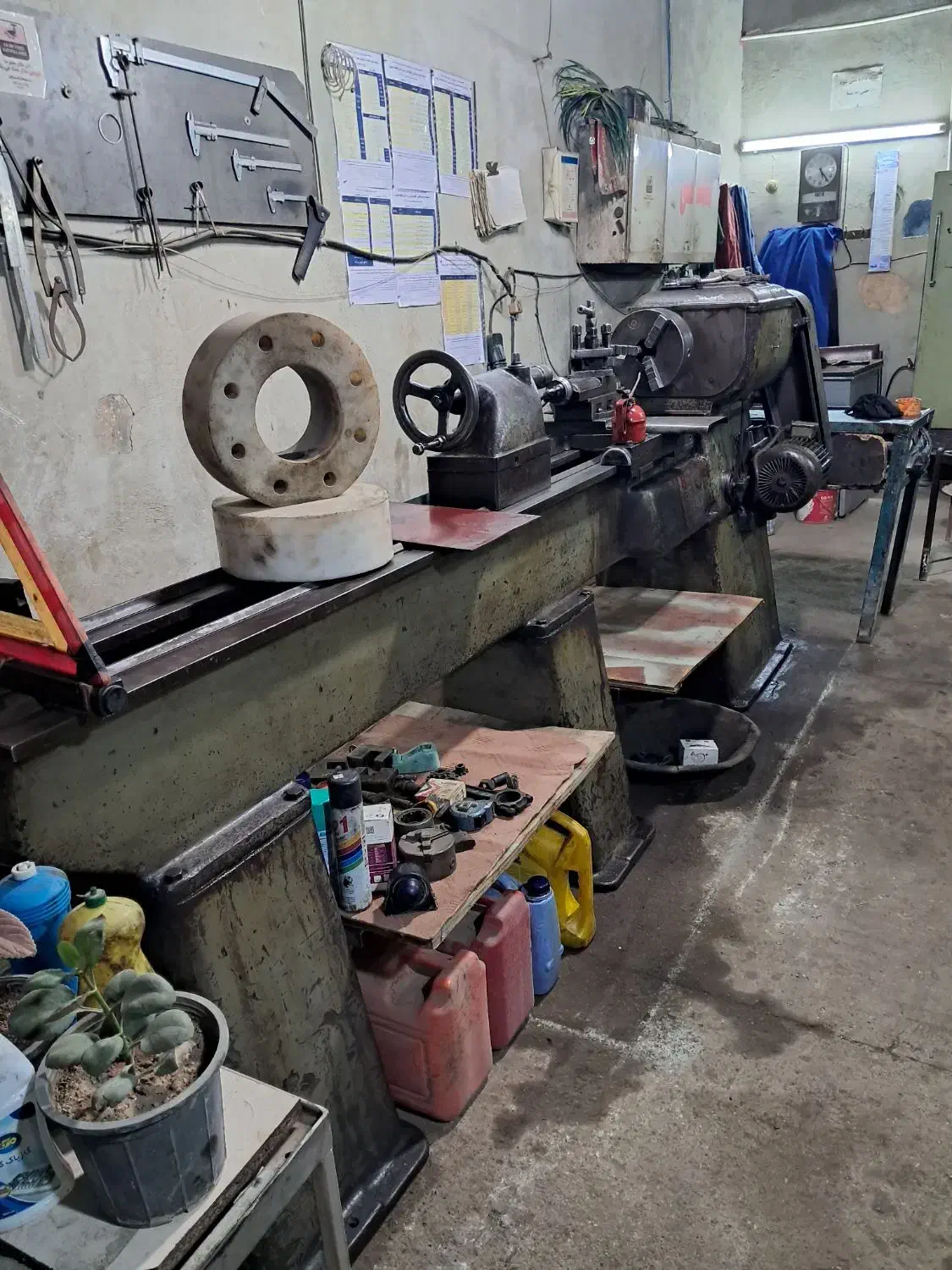 دستگاه تراش ۲ متر بلغاری|ماشینآلات صنعتی|تاکستان, |دیوار